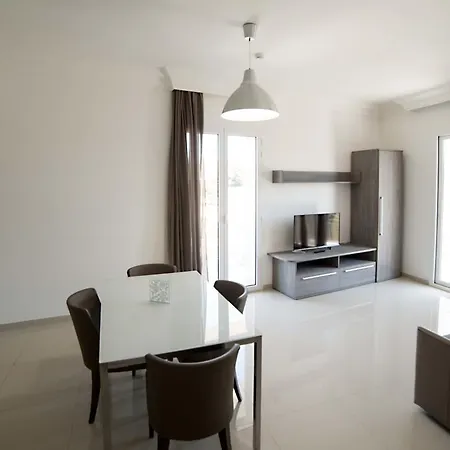 Aparthotel Victoria 3*