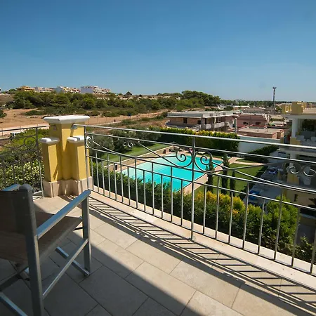 Aparthotel Victoria 3*