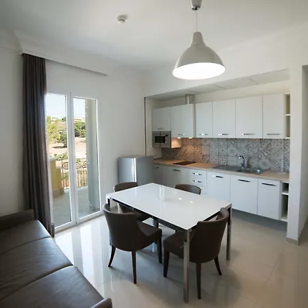 Aparthotel Victoria 3*